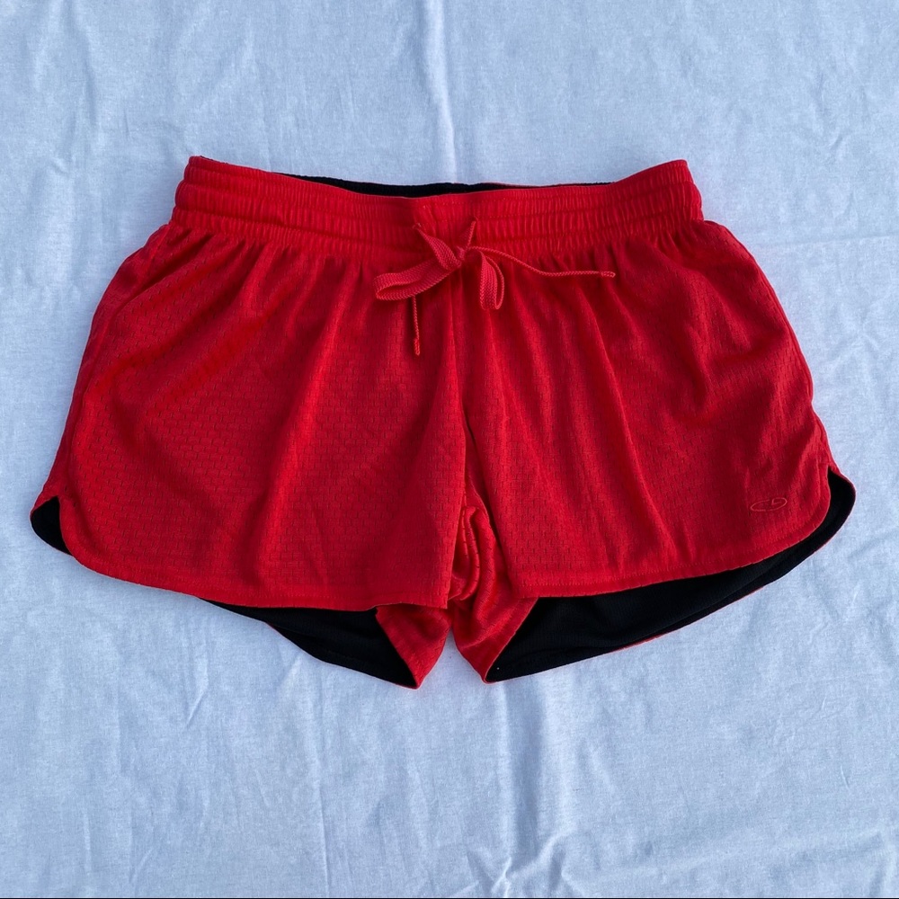 Shorts that can be worn in reverse
